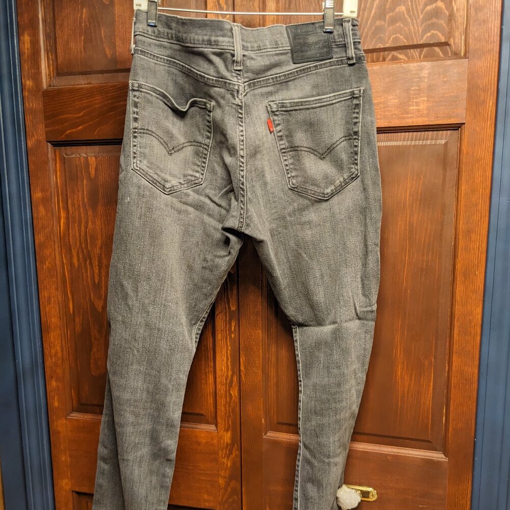 Levi Jeans (32X34)